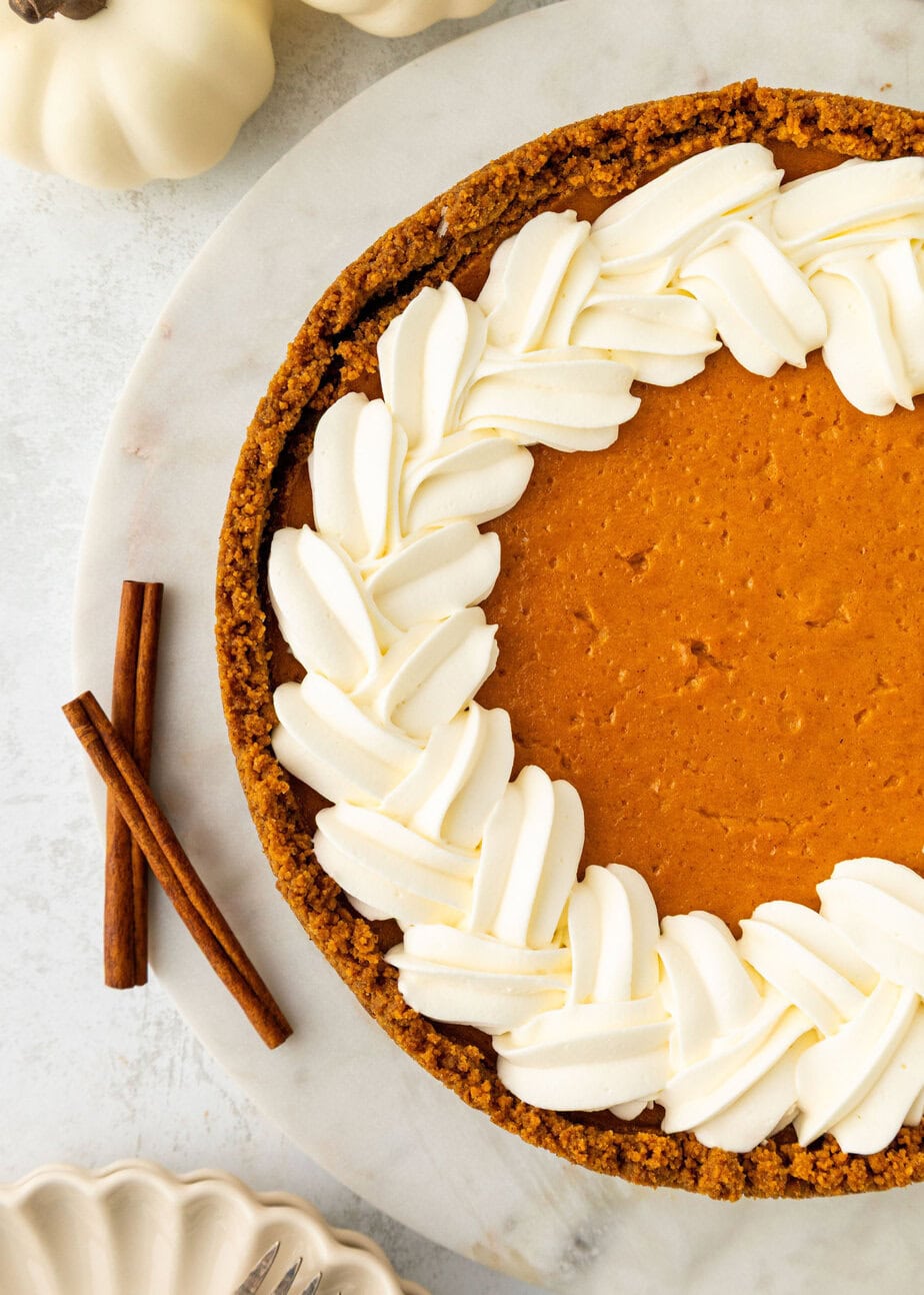 Pumpkin Pie with Gingersnap Cookie Crust - Cake by Courtney